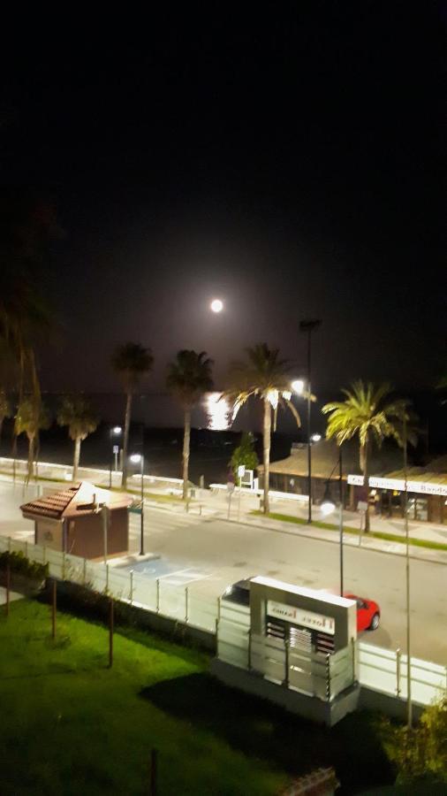 Lido Beachfront Torremolinos Exterior photo